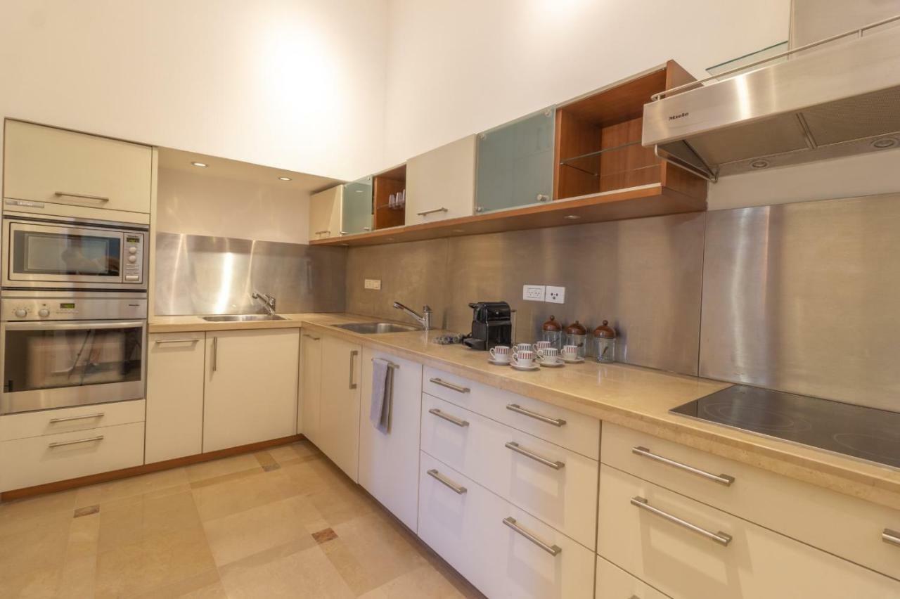 Art Apartment In Mamila Jeruzsálem Kültér fotó