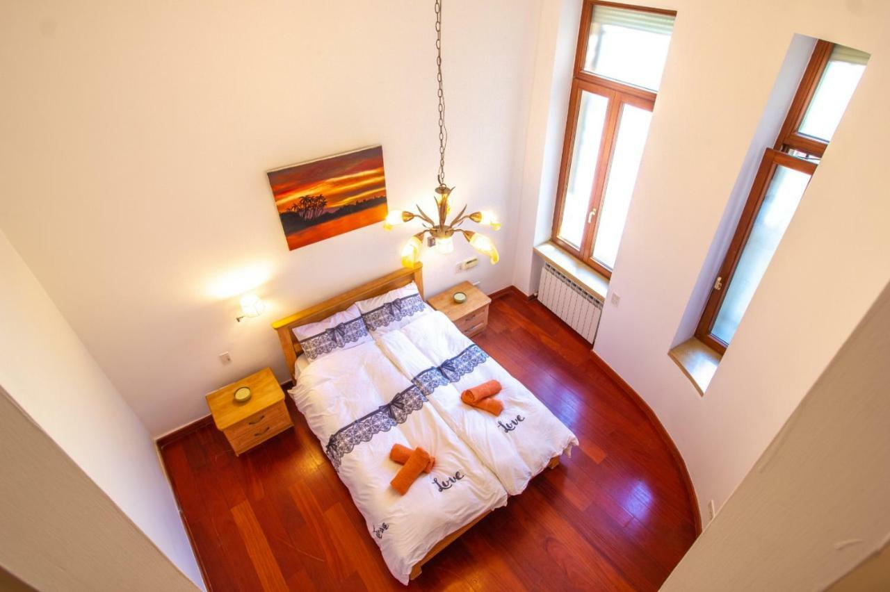 Art Apartment In Mamila Jeruzsálem Kültér fotó
